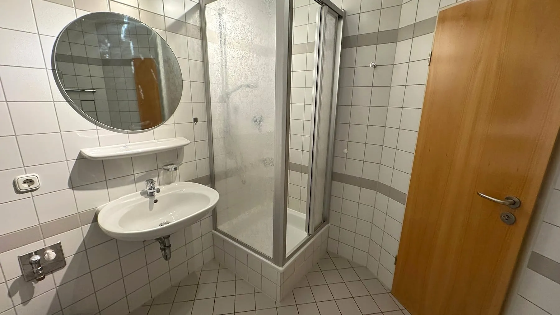 Dusche im Bad